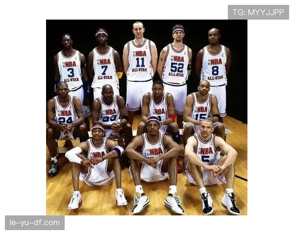 黄蜂队老板力挺乔丹：传奇球星再掀篮球风暴