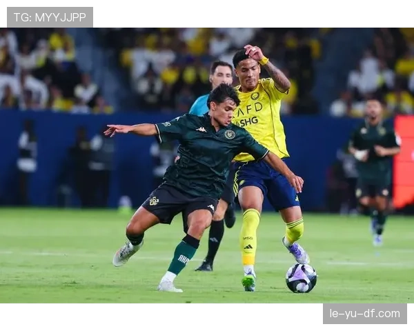 C罗闪耀赛场，率队晋级淘汰赛展现绝佳状态