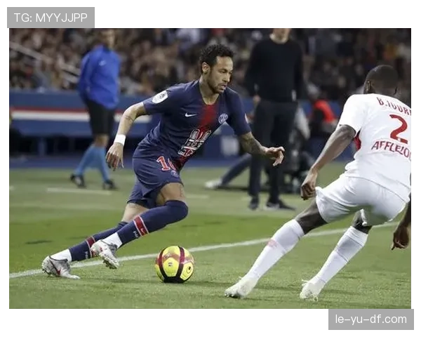 内马尔在巴黎圣日耳曼书写辉煌篇章，铸就难忘足球传奇