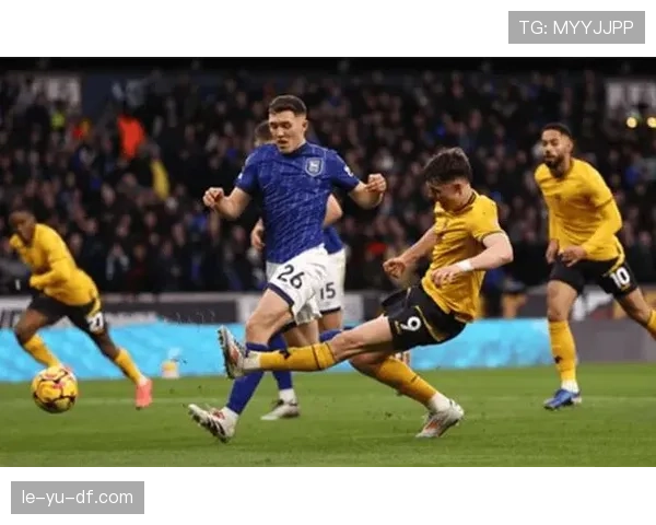 伊普斯维奇状态回暖，近期英超赛场逆转表现备受关注